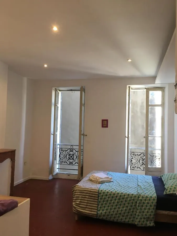 Nuit D'Orient Hotel Marseille 0*,